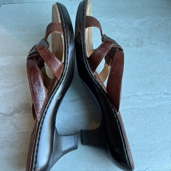 Sofft Brown Leather Kitten Heel Sandals Size 8.5 - Picture 8 of 10